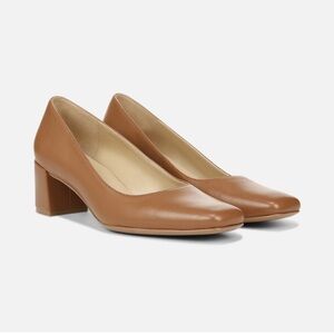 Naturalizer Karina Pumps